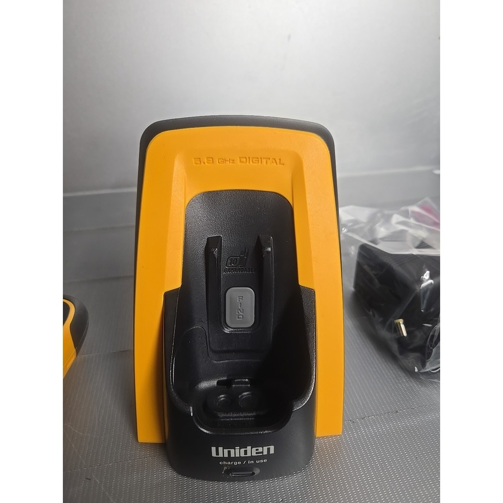 Uniden WXI477 Digital Submersible Cordless Phone 5.8 Ghz Digital Yellow W/Cords
